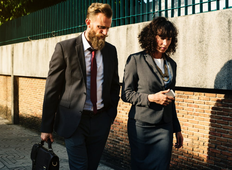 找代理公司注冊公司要多少錢？辦營業(yè)執(zhí)照是免費(fèi)的嗎？